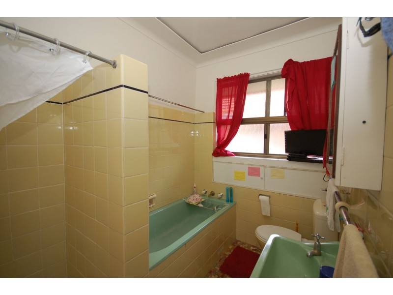 19 Crookwell Avenue, Miranda NSW 2228