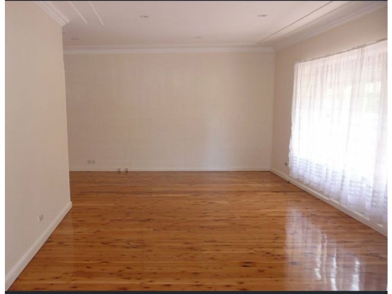 204 President Ave, Miranda NSW 2228