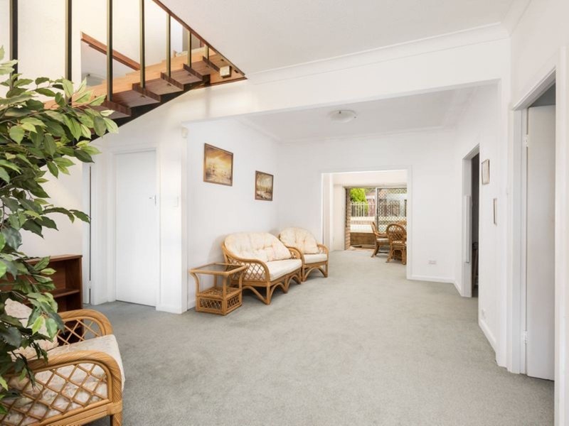 27 Milburn Road, Gymea NSW 2227