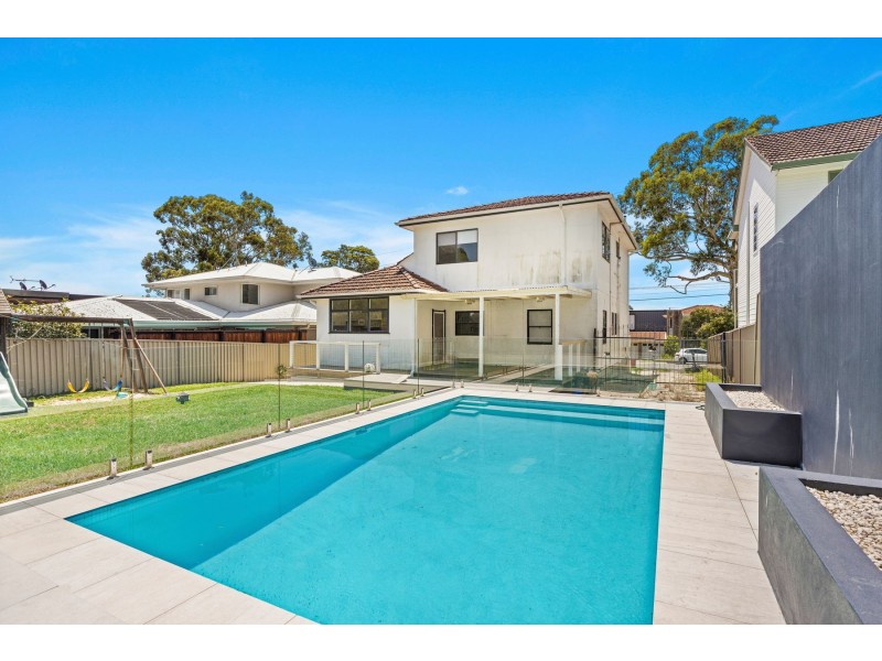 4 Caringbah Road, Woolooware NSW 2230