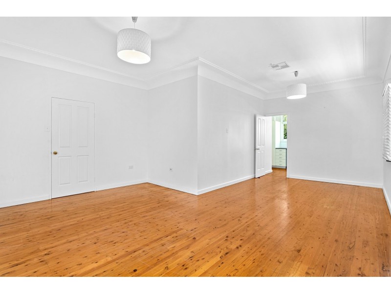 4 Caringbah Road, Woolooware NSW 2230