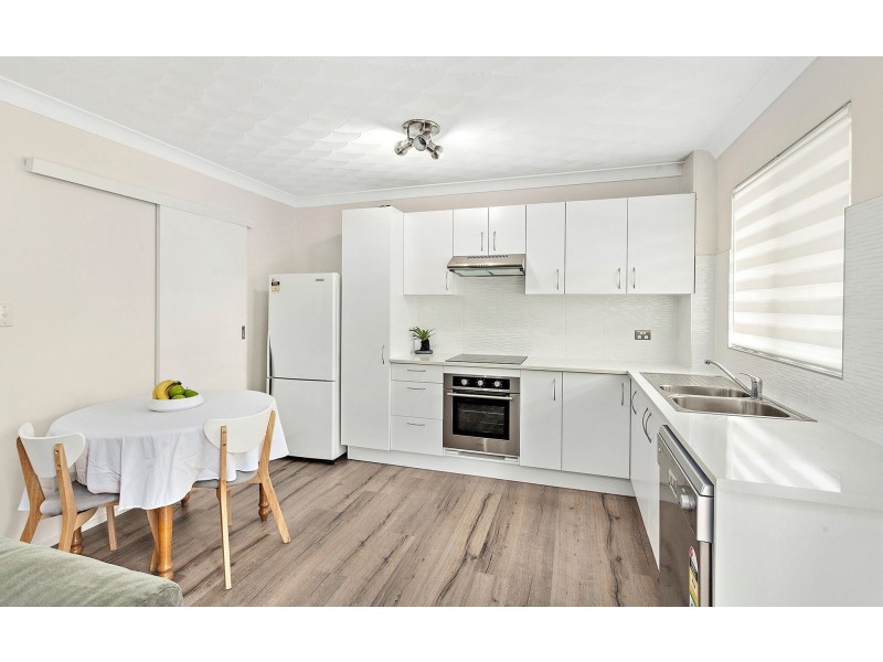 2/2-6 Jacaranda Road, Caringbah NSW 2229