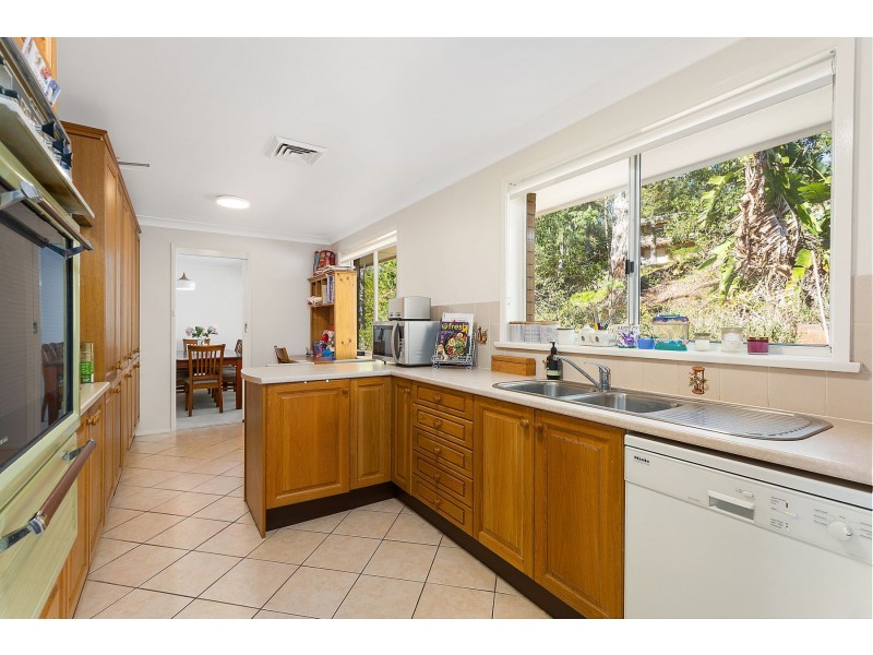 18 Moray Place, Sylvania NSW 2224