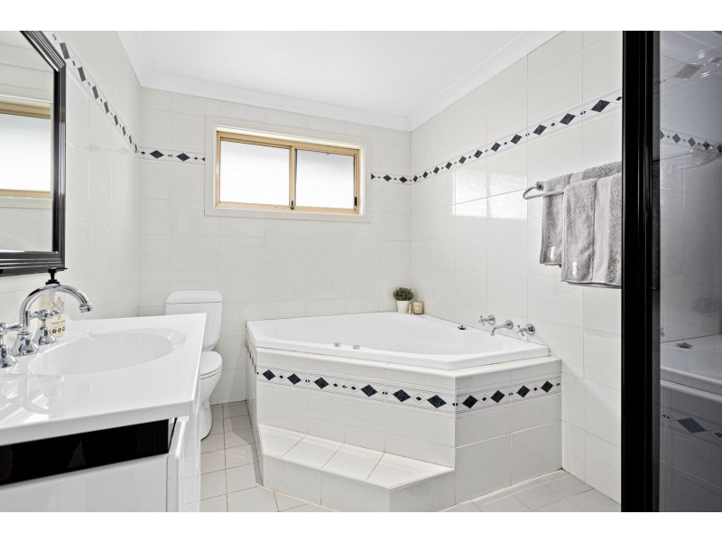 18 Castelnau Street, Caringbah South NSW 2229