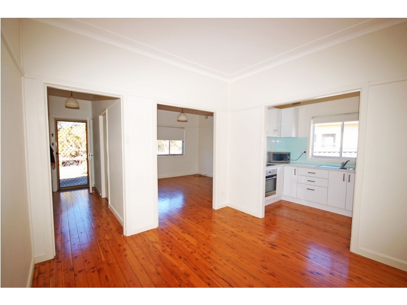 77 Loftus Avenue, Loftus NSW 2232