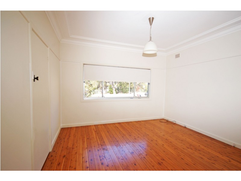 77 Loftus Avenue, Loftus NSW 2232