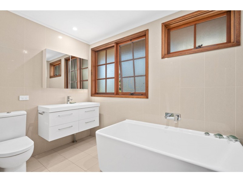 20 Forest Road, Yowie Bay NSW 2228