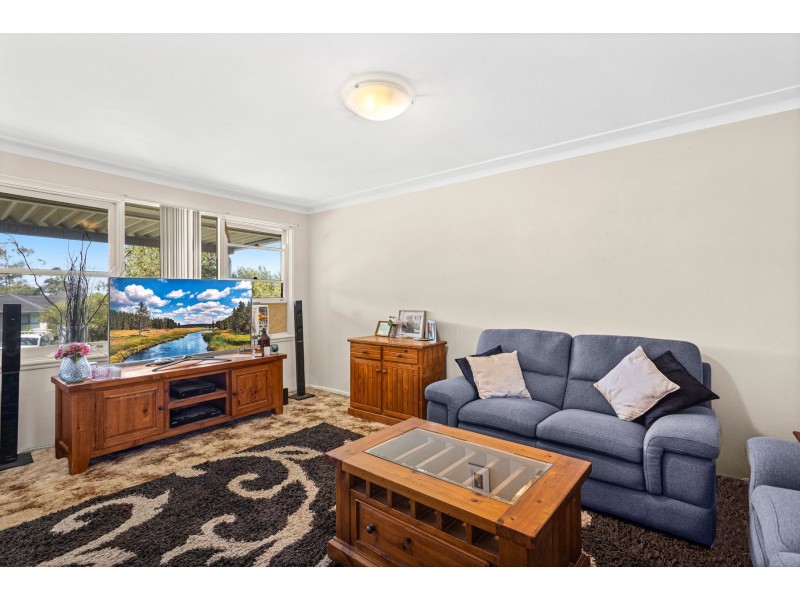 3 Forbes Crescent, Engadine NSW 2233