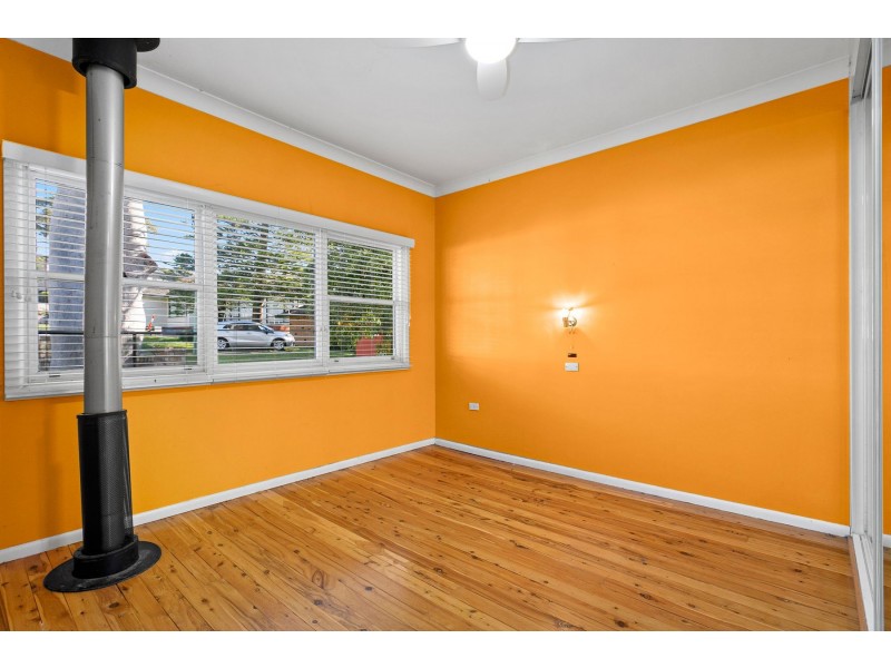 121 Ninth Avenue, Loftus NSW 2232