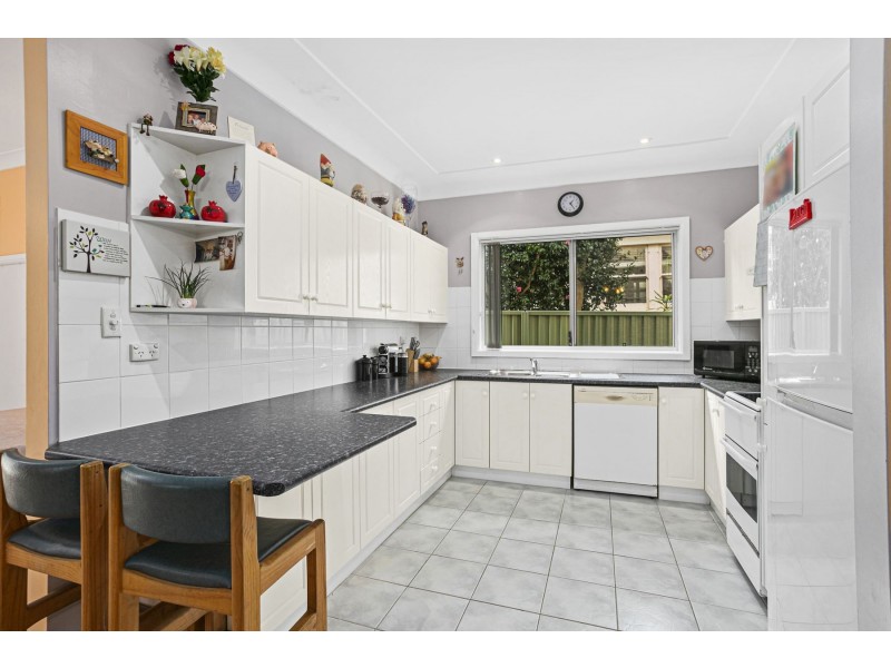 15 Carramar Crescent, Miranda NSW 2228