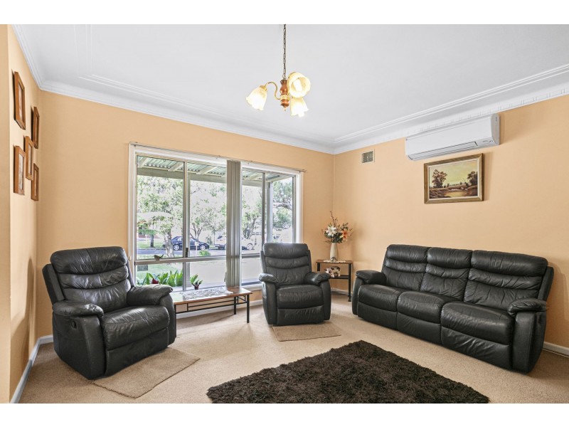 15 Carramar Crescent, Miranda NSW 2228