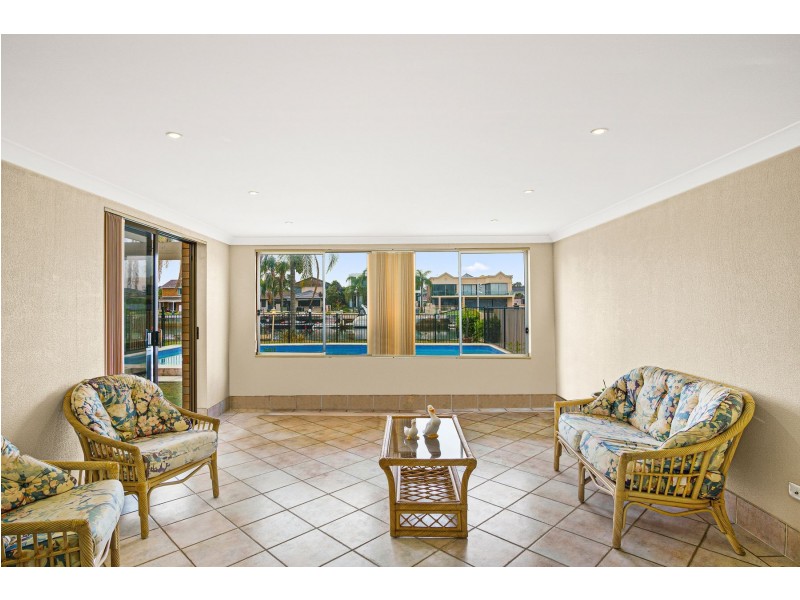 16 Roper Crescent, Sylvania Waters NSW 2224