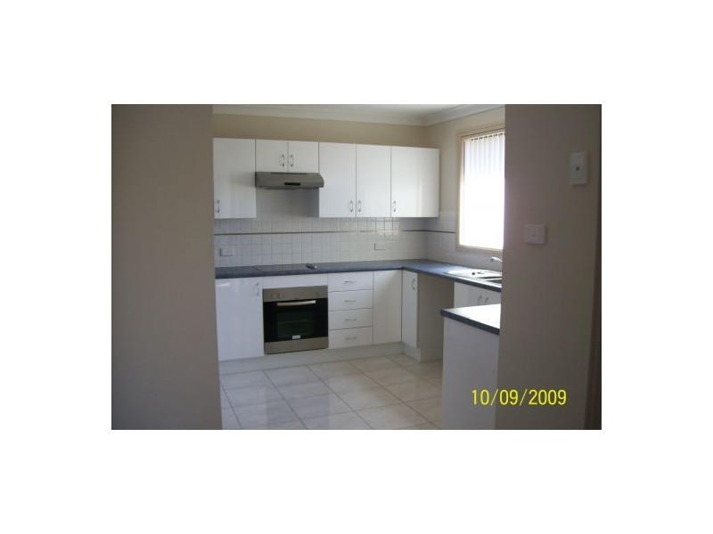 3/11 Sweet St, Warners Bay NSW 2282
