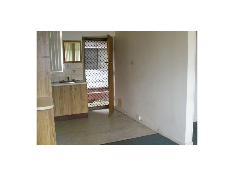 2/3 Walter Street, Belmont NSW 2280