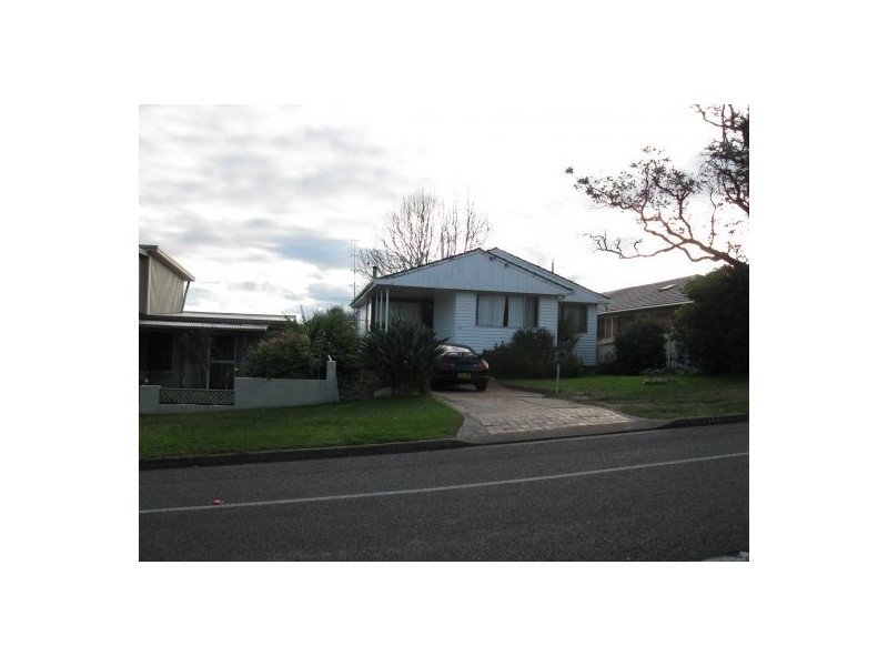 144 Floraville Rd, Floraville NSW 2280