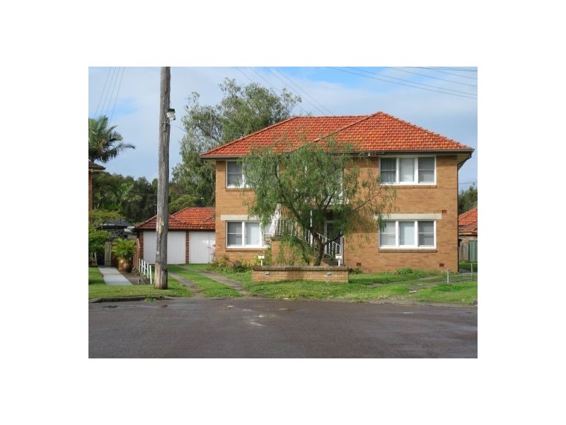 2/1 Delando Cres, Marks Point NSW 2280