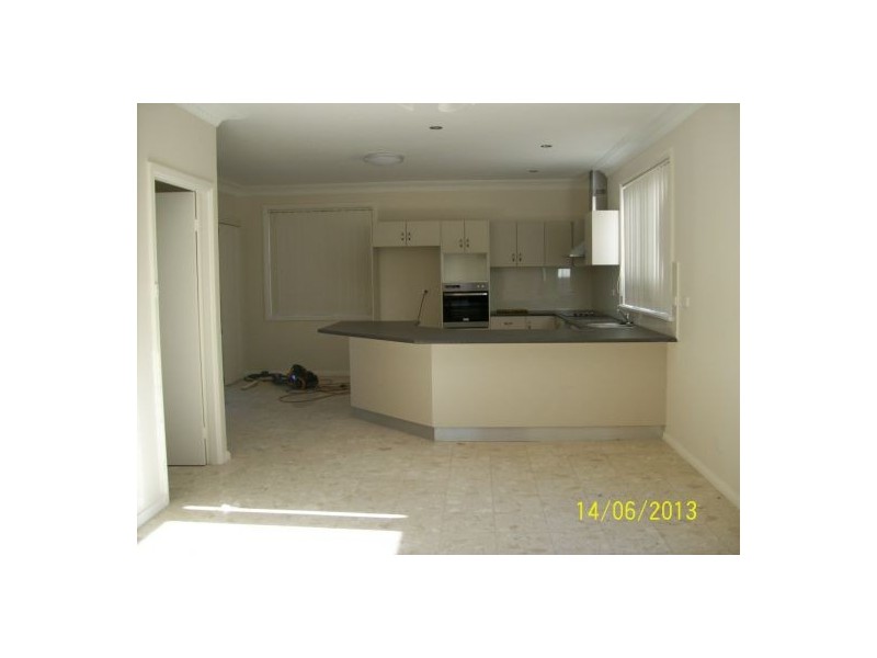 11 Dickinson St, Charlestown NSW 2290