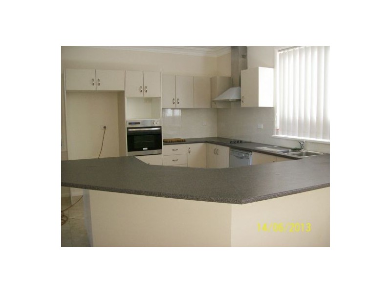 11 Dickinson St, Charlestown NSW 2290