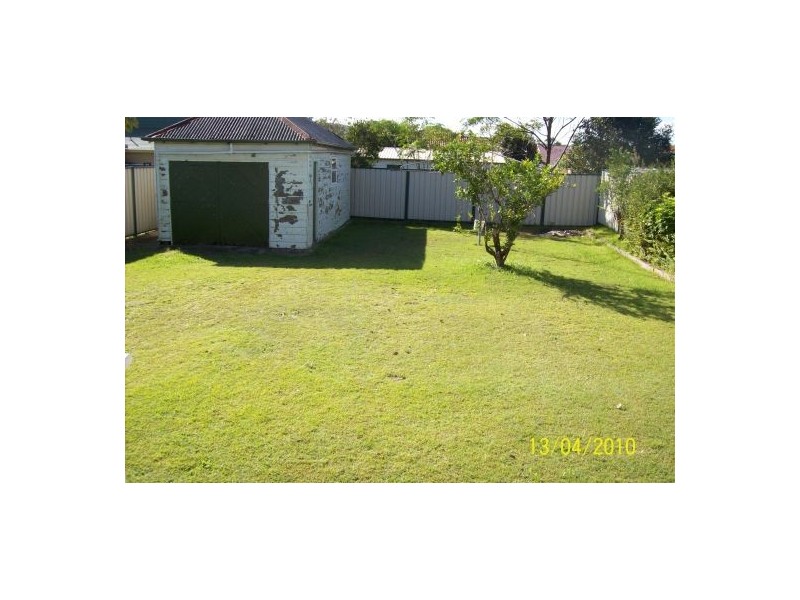 23 Maude St, Belmont NSW 2280