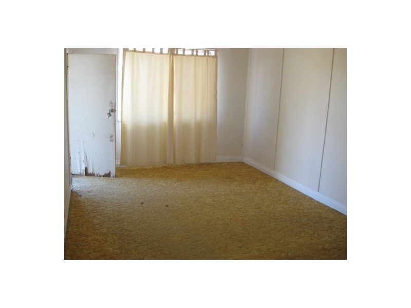 Unit 2 & 3 86 Chester Street, Warren NSW 2824