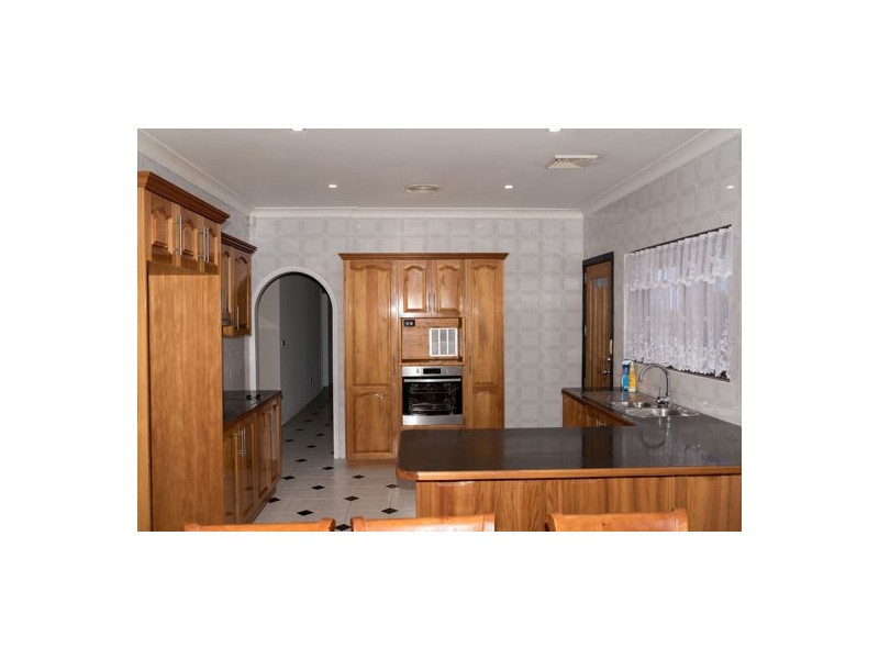 87 Jubilee Street, Dubbo NSW 2830