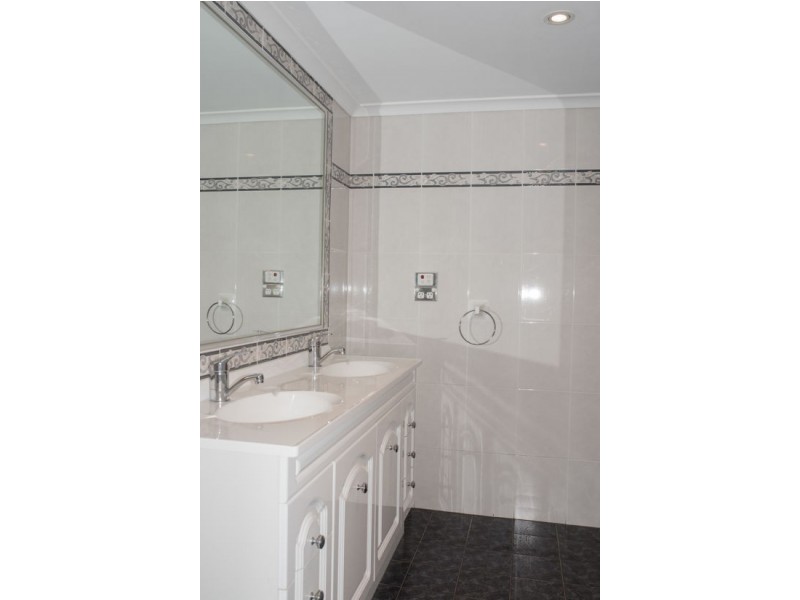 87 Jubilee Street, Dubbo NSW 2830