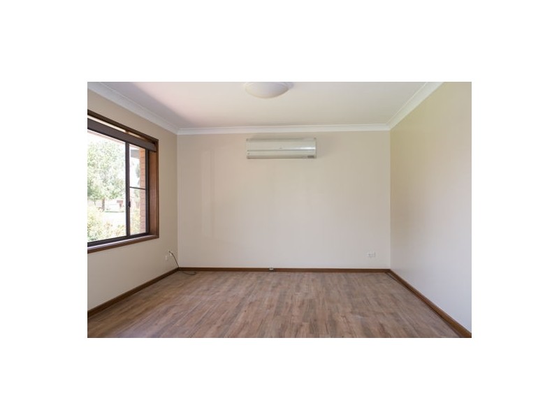 45 Garden Avenue, Warren NSW 2824