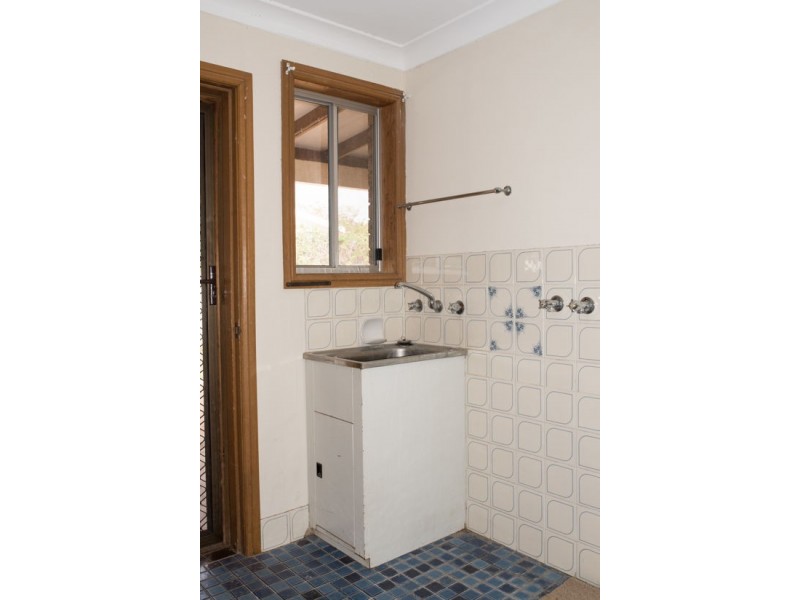 16 Iris Street, Gilgandra NSW 2827