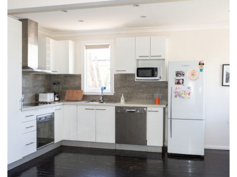 8 Boss Avenue, Warren NSW 2824