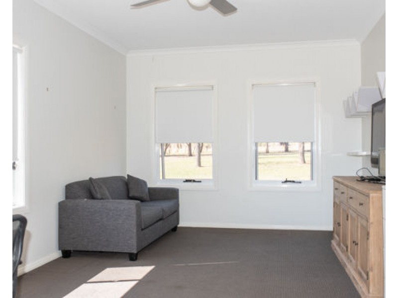36 Torryburn Way, Dubbo NSW 2830
