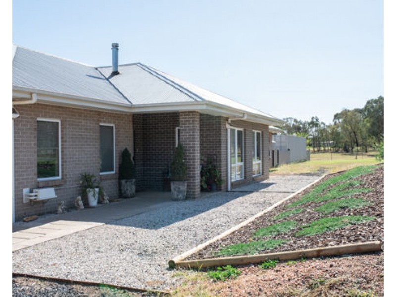 36 Torryburn Way, Dubbo NSW 2830