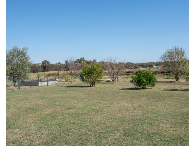 36 Torryburn Way, Dubbo NSW 2830