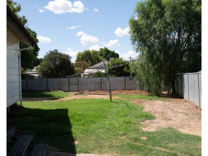 20 Garden Avenue, Warren NSW 2824