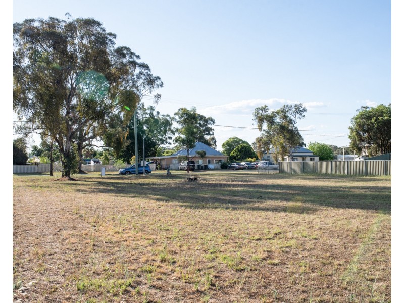 28 Farnell Street, Mendooran NSW 2842