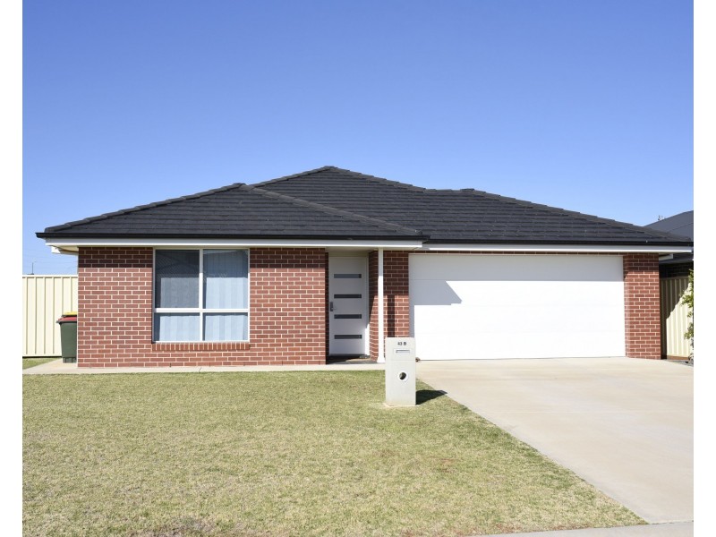 43B Volta Avenue, Dubbo NSW 2830