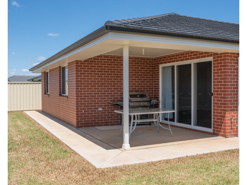 43B Volta Avenue, Dubbo NSW 2830
