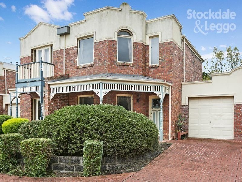 7/8-13 Adelaide Close, Berwick VIC 3806