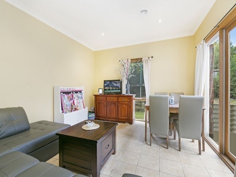 7/8-13 Adelaide Close, Berwick VIC 3806