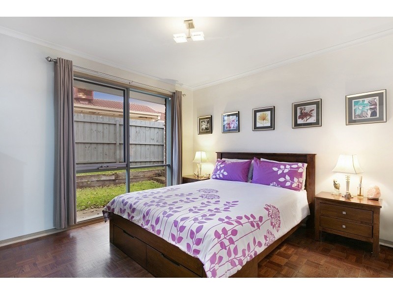 42 Strathaird Drive, Narre Warren South VIC 3805