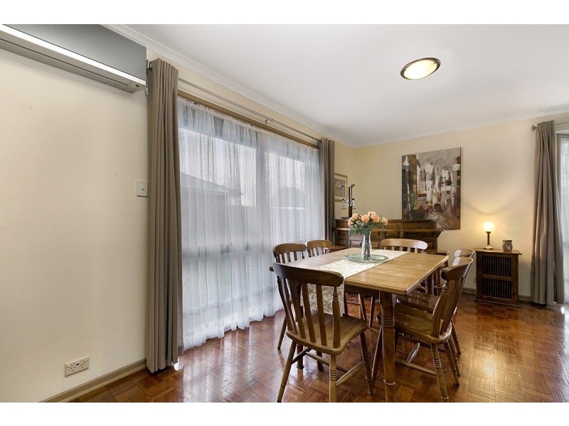 42 Strathaird Drive, Narre Warren South VIC 3805