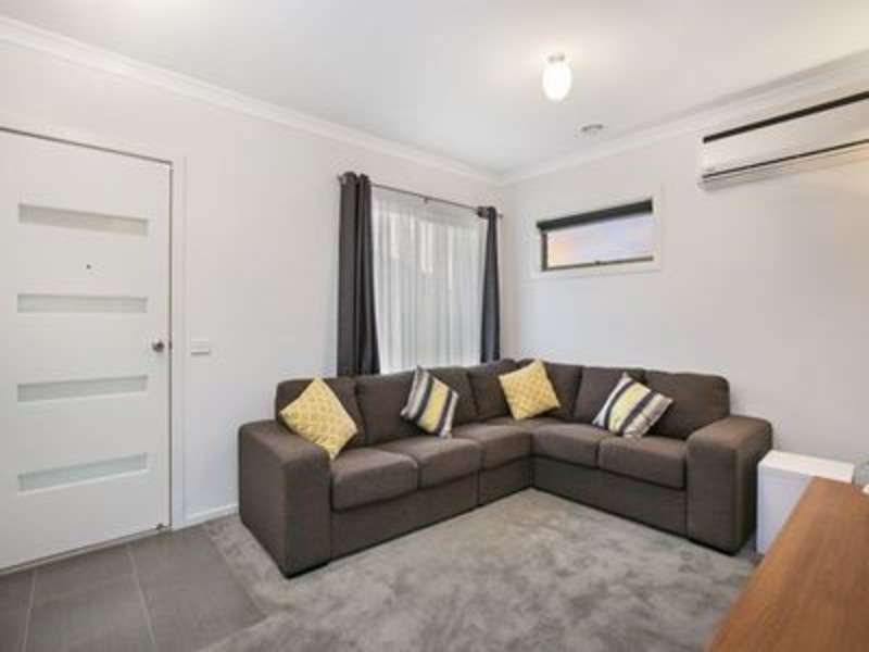 41 Sallys Run, Hampton Park VIC 3976
