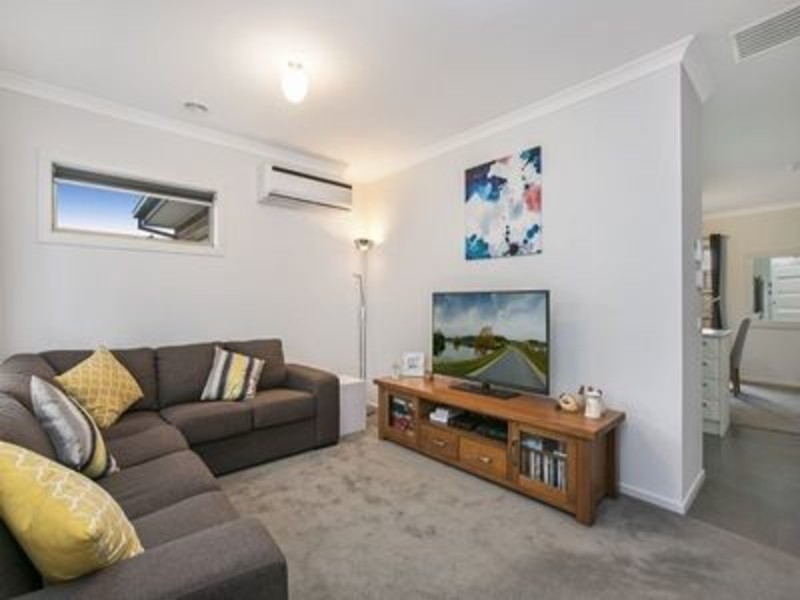 41 Sallys Run, Hampton Park VIC 3976