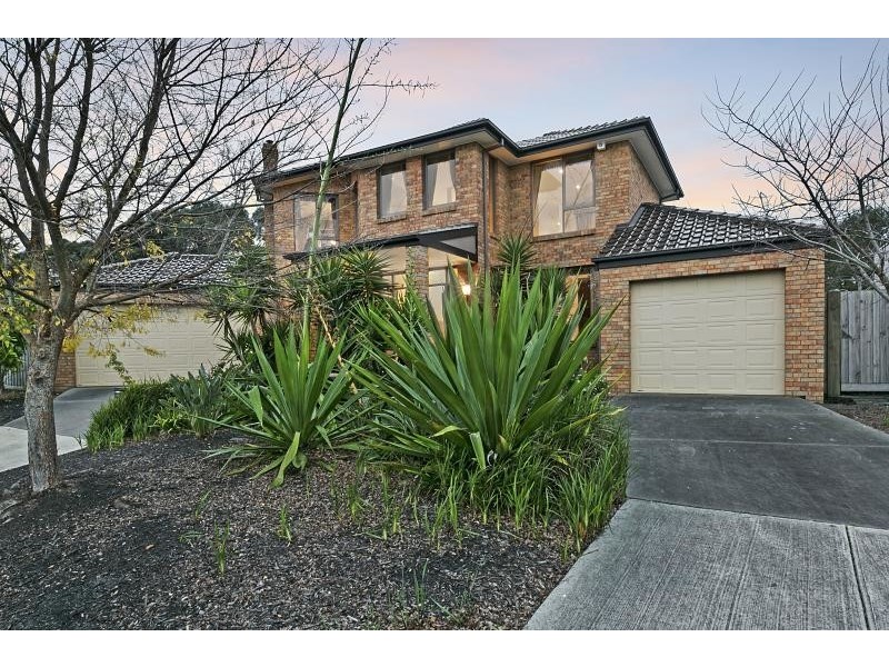 10 & 11 Damon Close, Narre Warren South VIC 3805