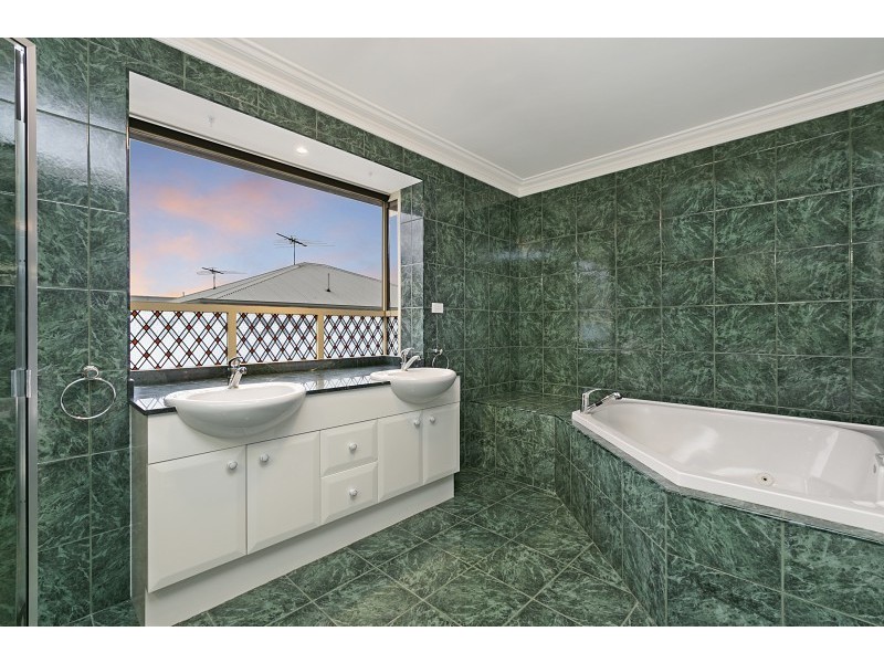 10 & 11 Damon Close, Narre Warren South VIC 3805