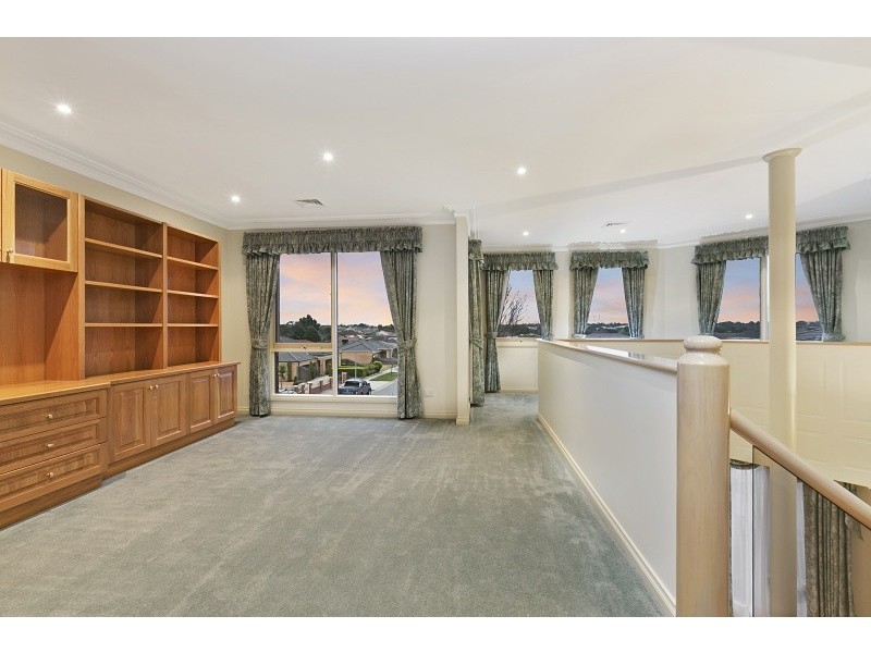 10 & 11 Damon Close, Narre Warren South VIC 3805