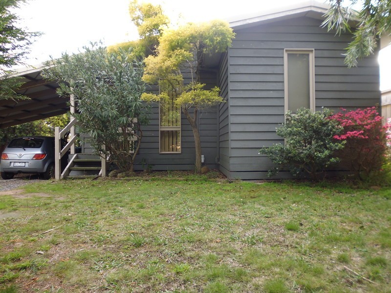 11 Sweeney Drive, Narre Warren VIC 3805