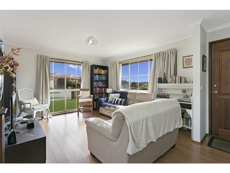 1/12 Madison Avenue, Narre Warren VIC 3805