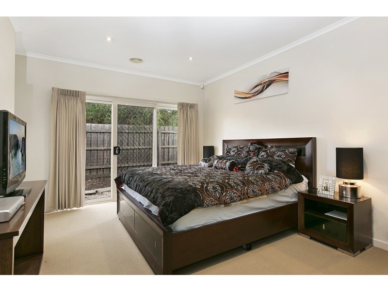 37 Golden Grove Drive, Narre Warren South VIC 3805