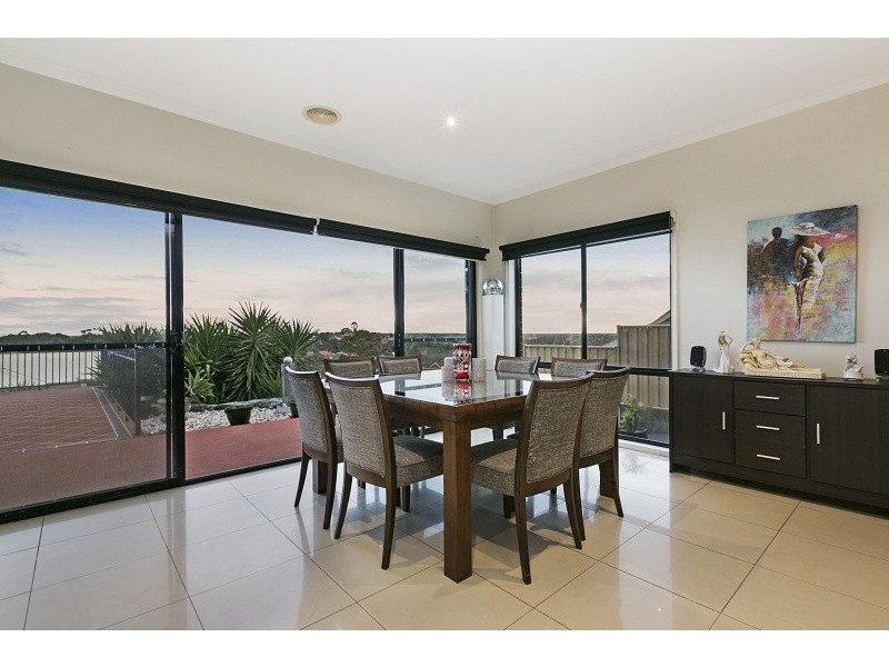 21 Wintersun Road, Berwick VIC 3806