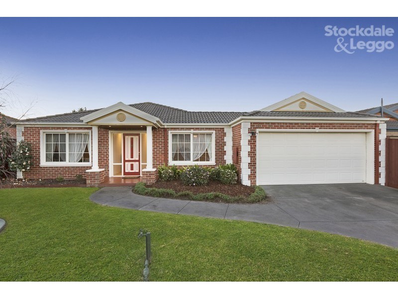 8 Red Oak Terrace, Lyndhurst VIC 3975